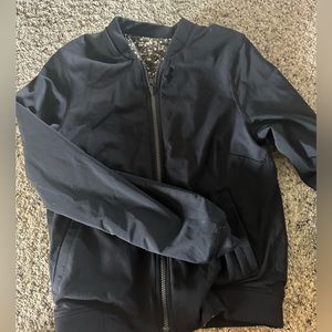 Lululemon Reversible lite weight jacket size 4